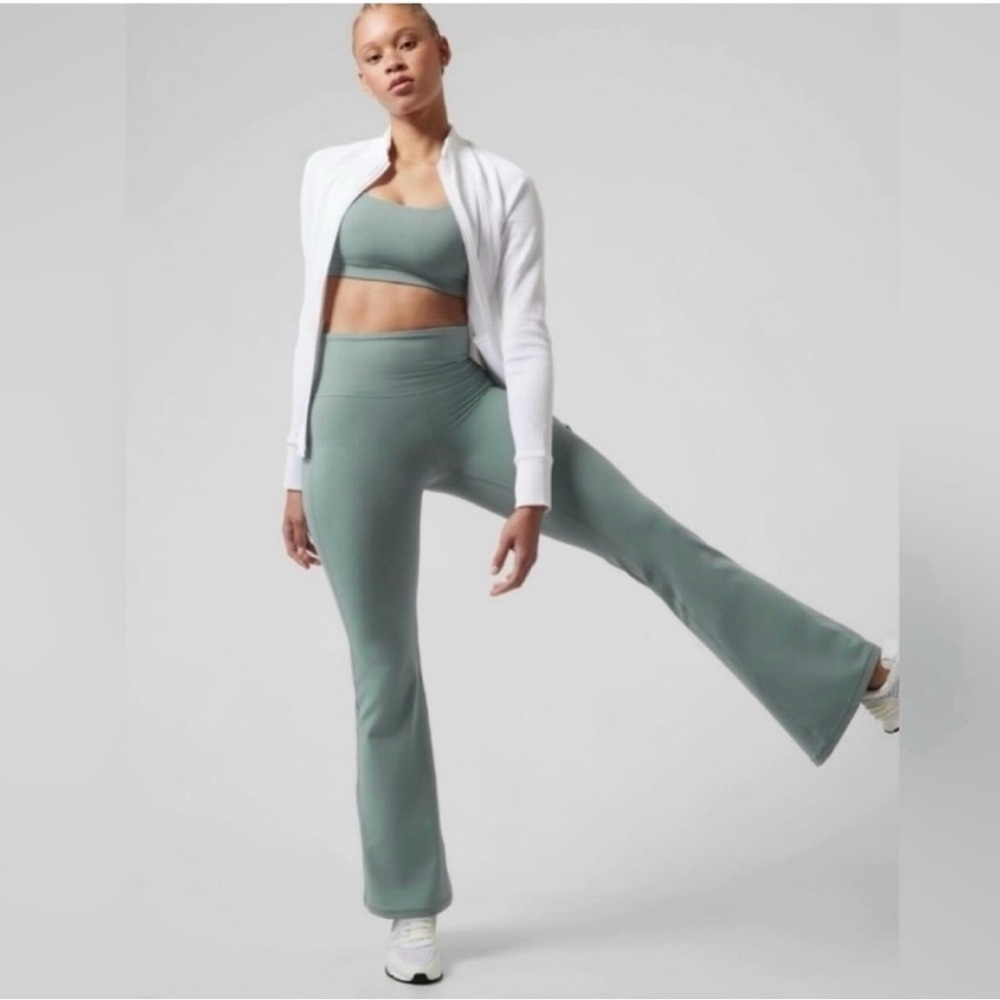 Athleta elevation flair pants blue/grey